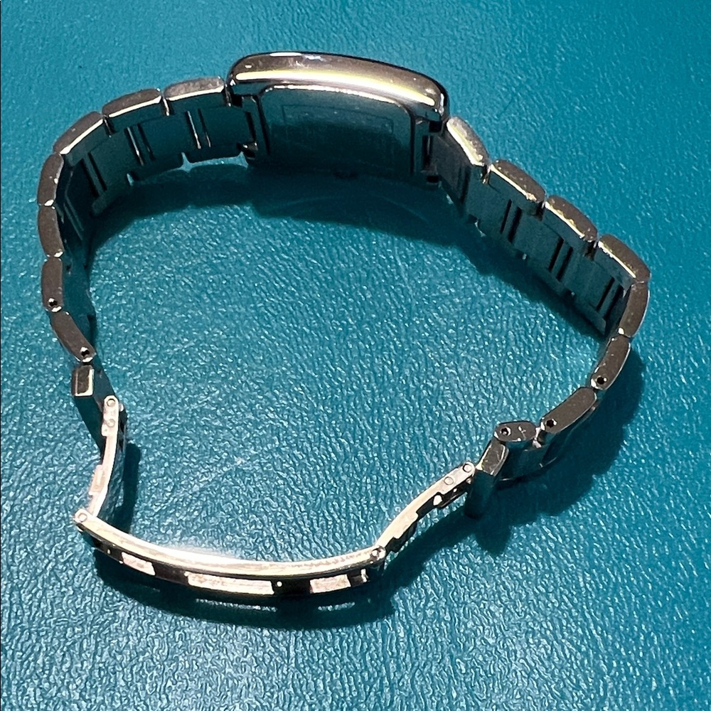 Coach Silver Women's Watch with easy to read numerals - Picture 4 of 5